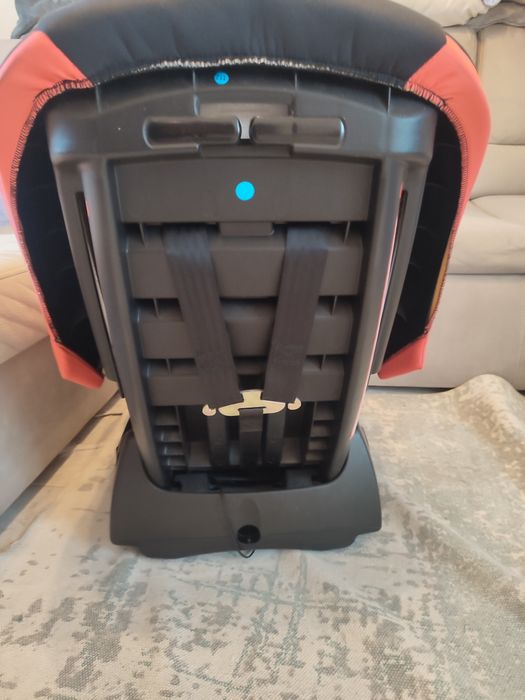 Cadeira Auto bebé / criança (Zippy)