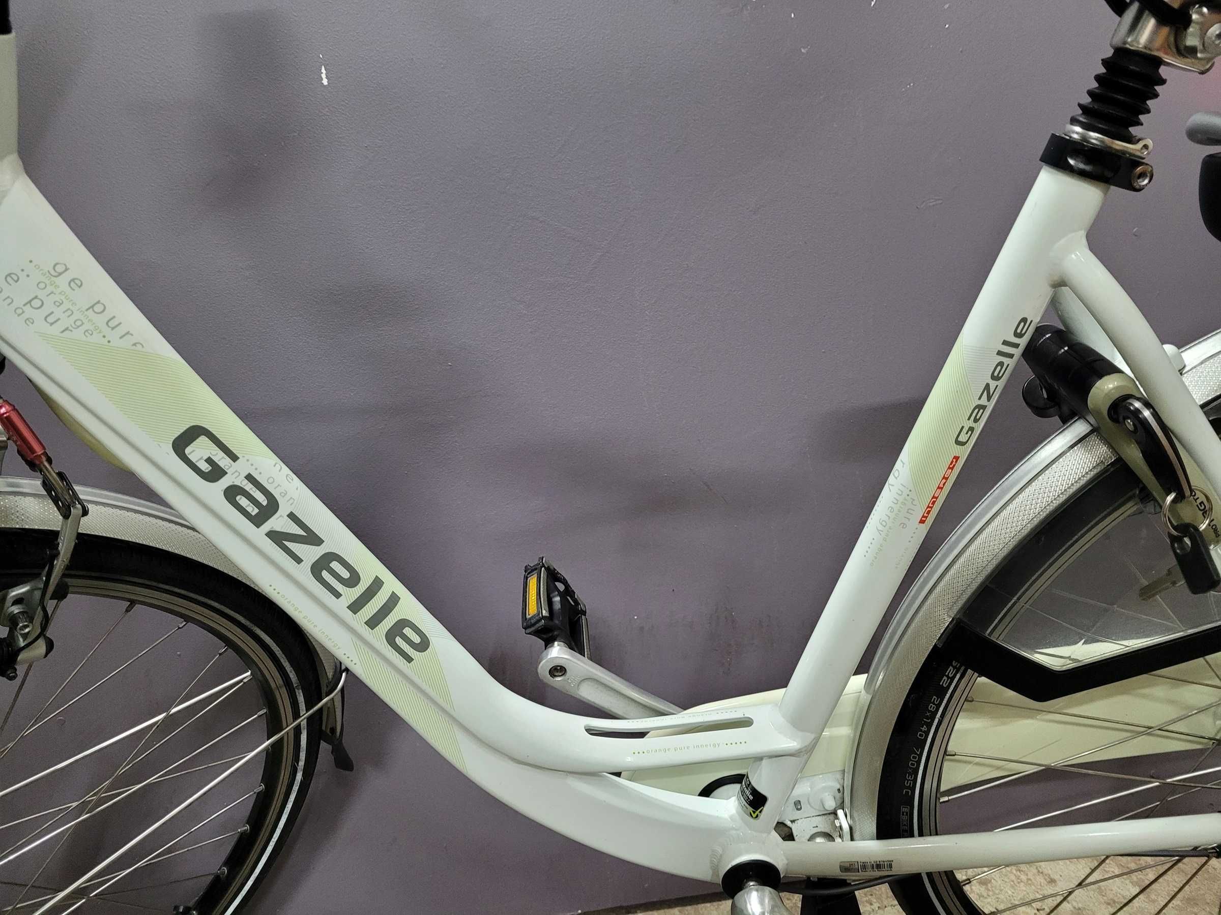 Rower elektryczny GAZELLEPURE. 2300 KM 86 Cykli ładowań 11.2 ah 405wh