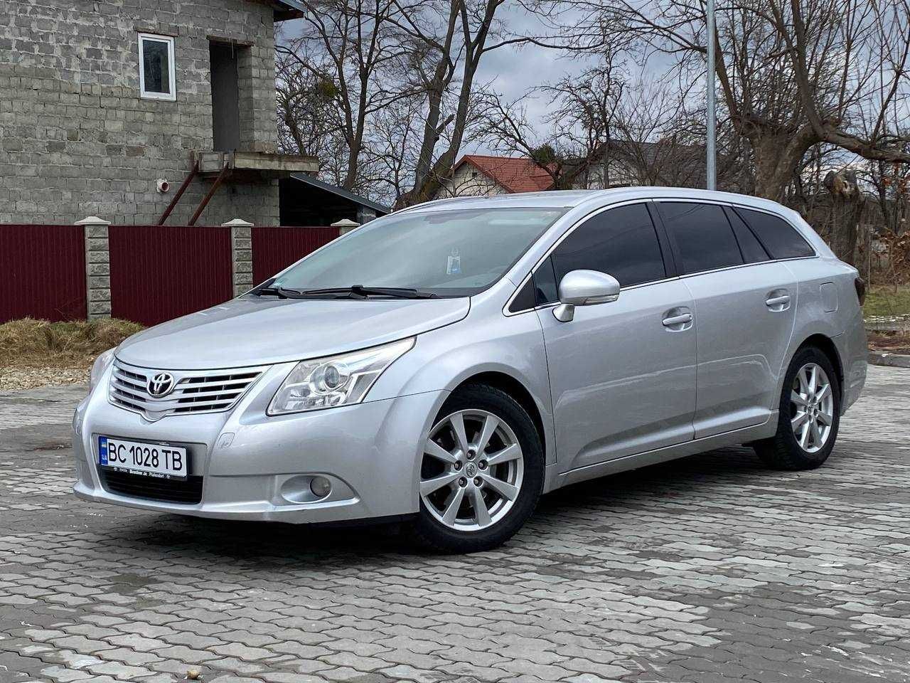 Toyota Avensis 2010