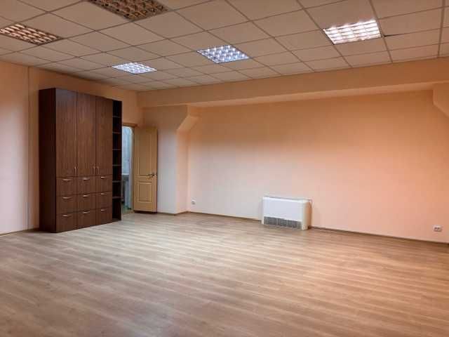 Складське  та офісне приміщення у центрі міста