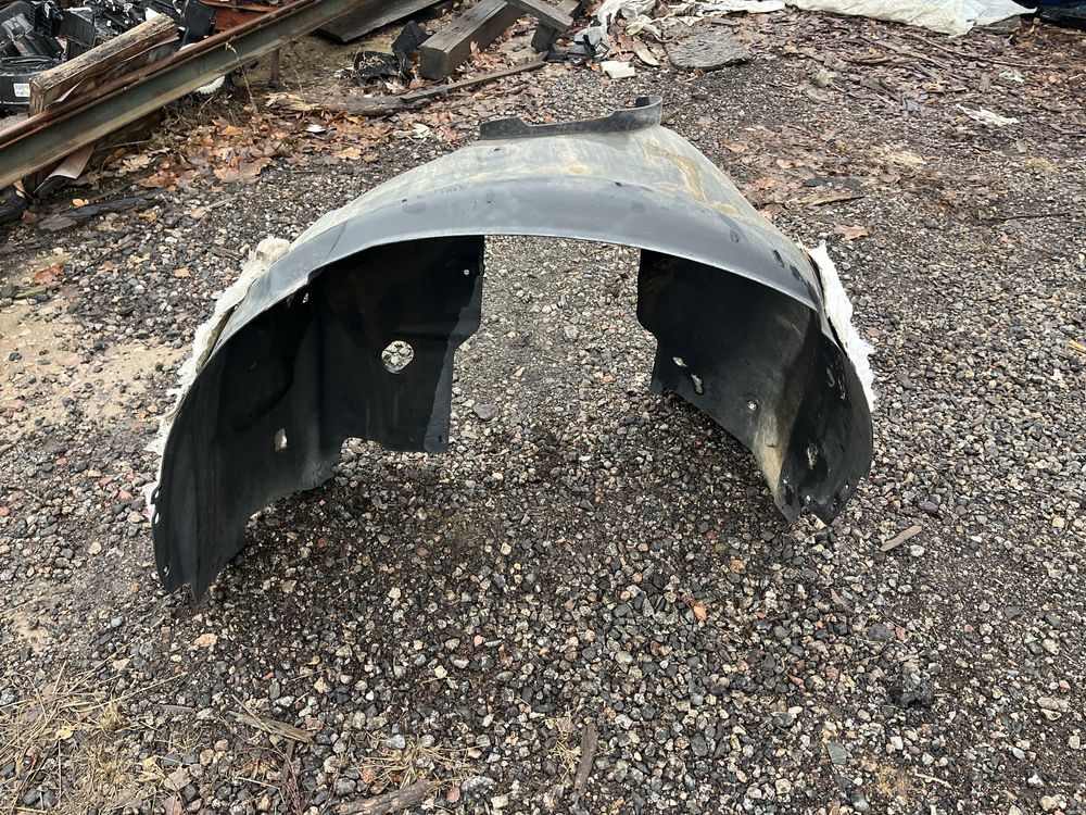 EDGE 15-18 рік підкрилок передній лівий ft4b-r16115