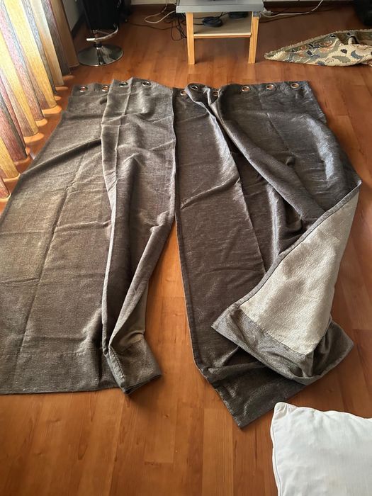 Cortinados cinza rato