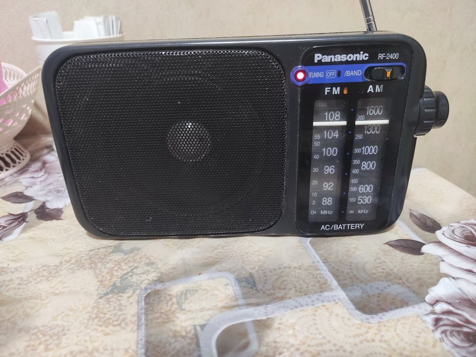 Радиоприемник "Panasonic RF-2400" оригинал