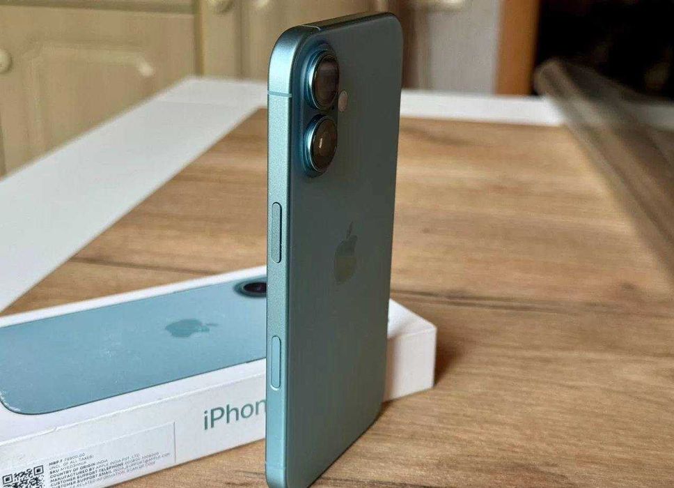 iPhone 16, 128 ГБ