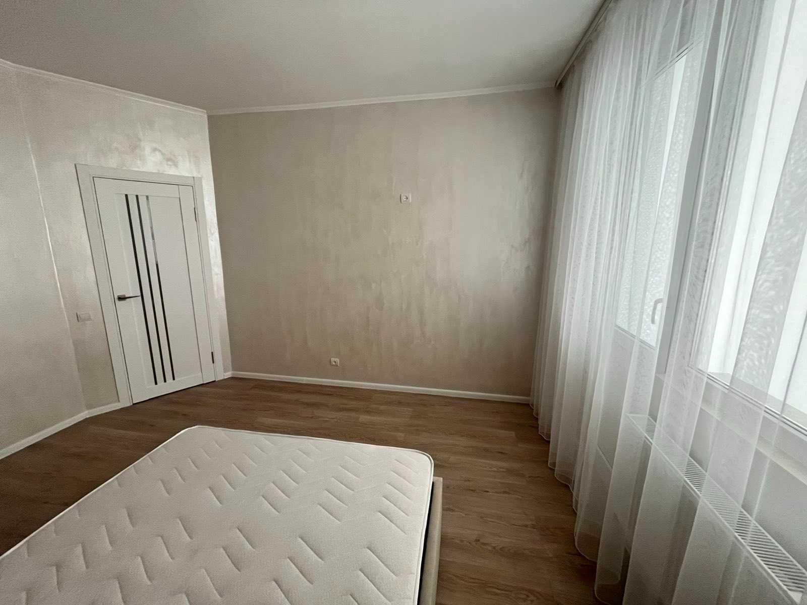 Продаж 1 к квартири 44 кв. м. на вул. Лісогринівецька RUBI 38200
