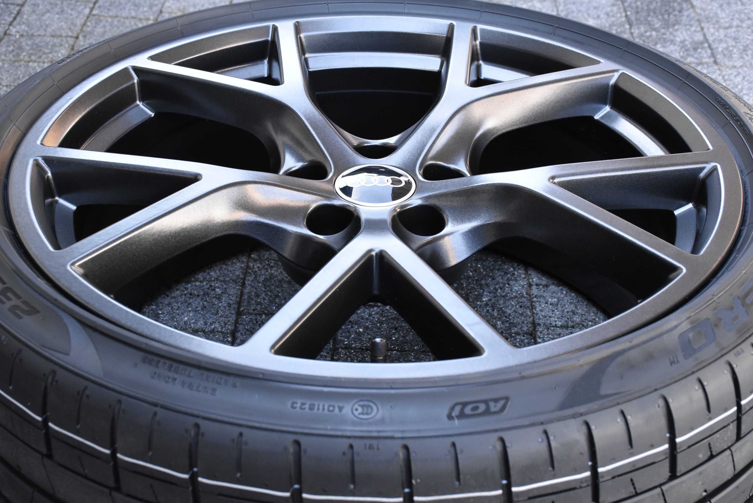 Nowe koła OEM Audi RS3 8Y0 19" NOWE Pirelli dot2025 oryginał