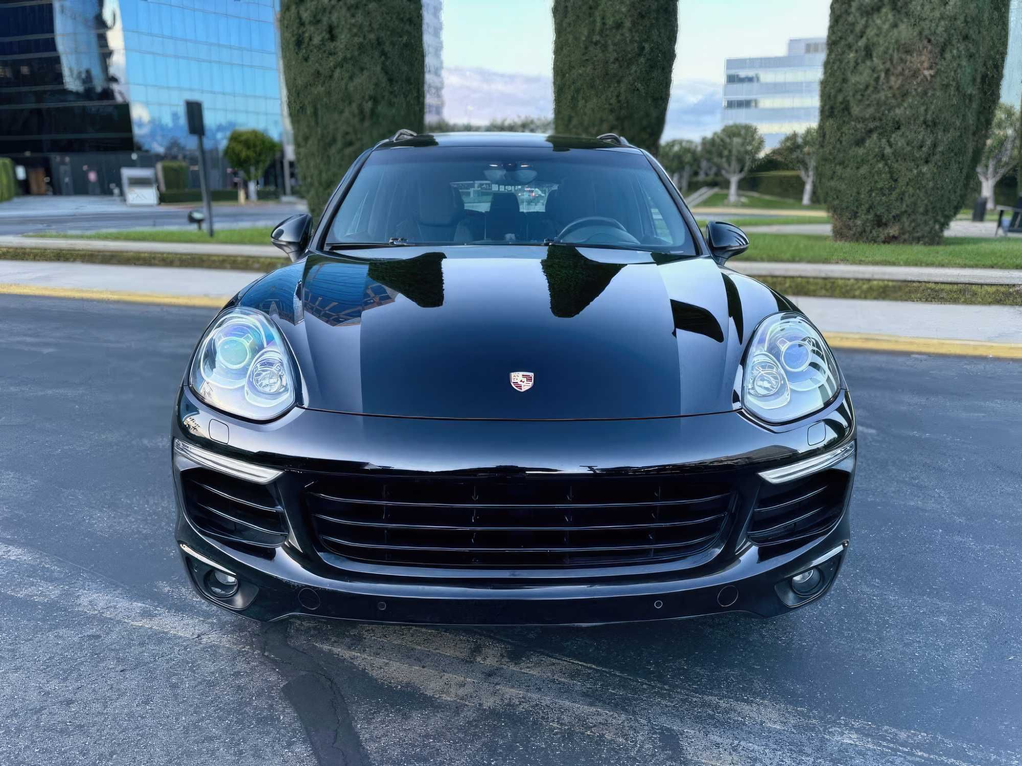 2017 Porsche Cayenne E-Hybrid S Platinum Edition