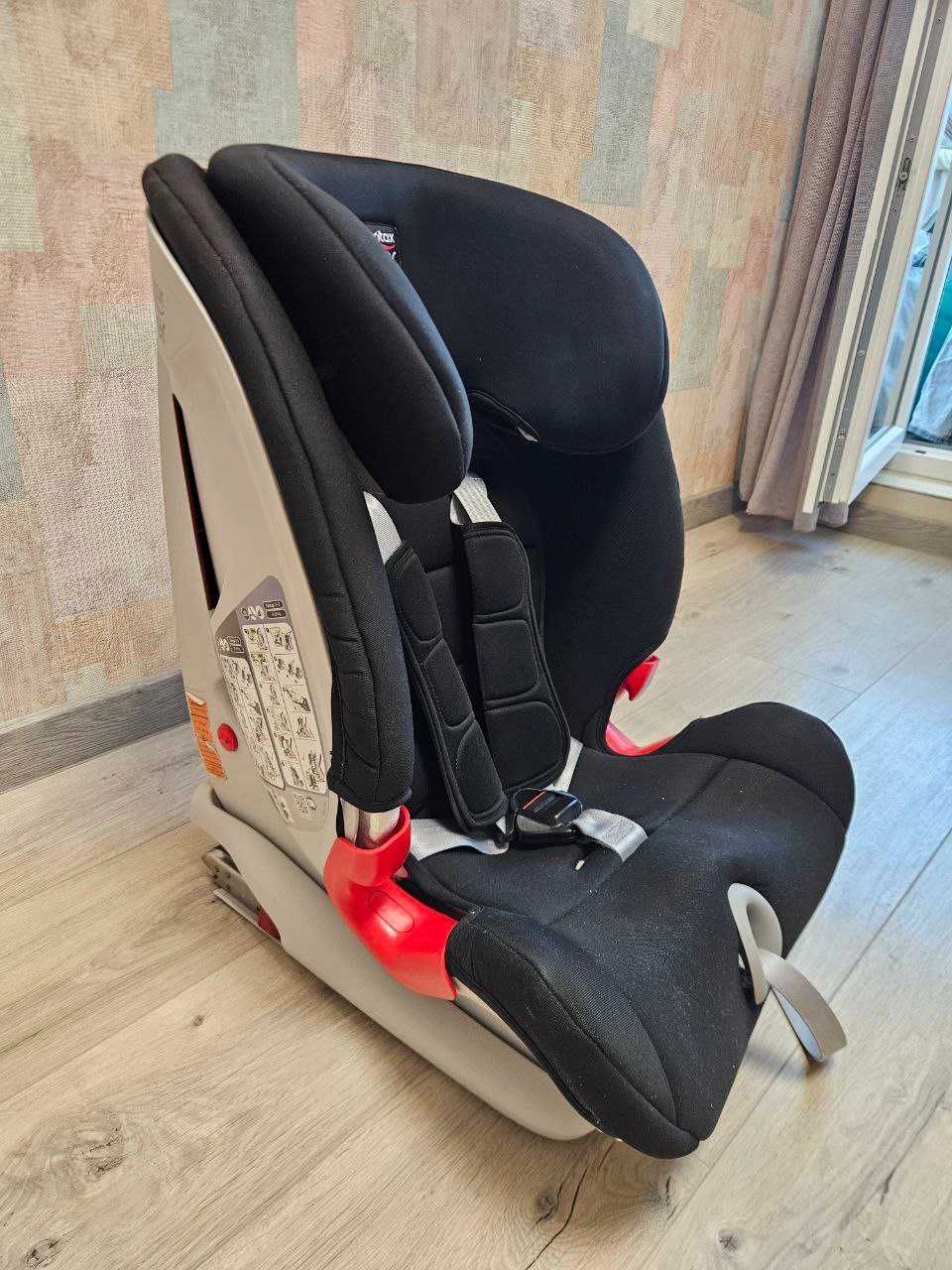 Автокрісло Britax-Romer Advansafix II SICT Cosmos Black