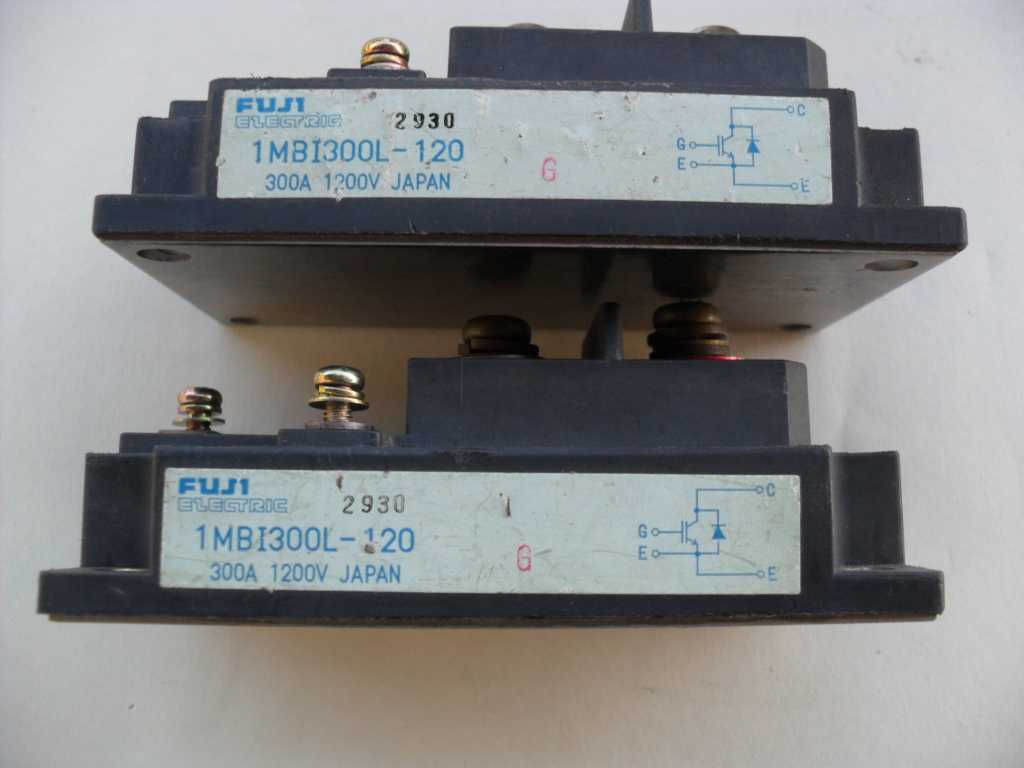 tranzystor IGBT Fuji 300A 1200V 1MBI 300L -120 sprawny