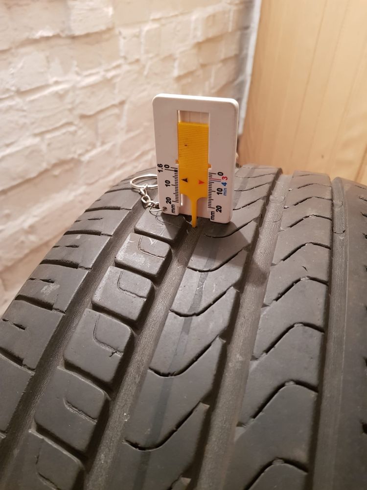 Opony letnie 17/225/45