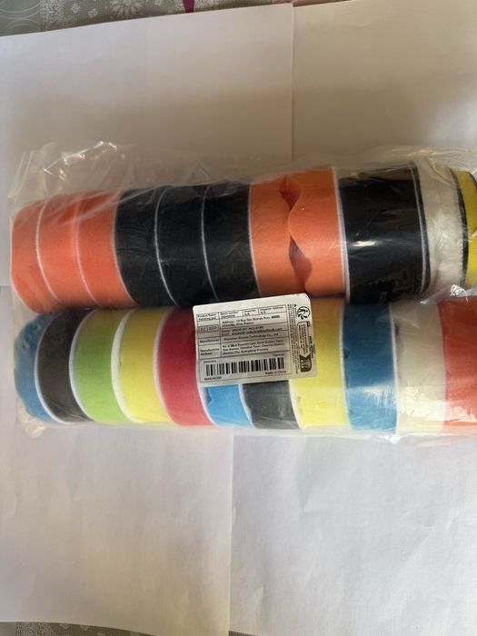 Машинка для полировки и нанесения воска. С большим комплектом насадок