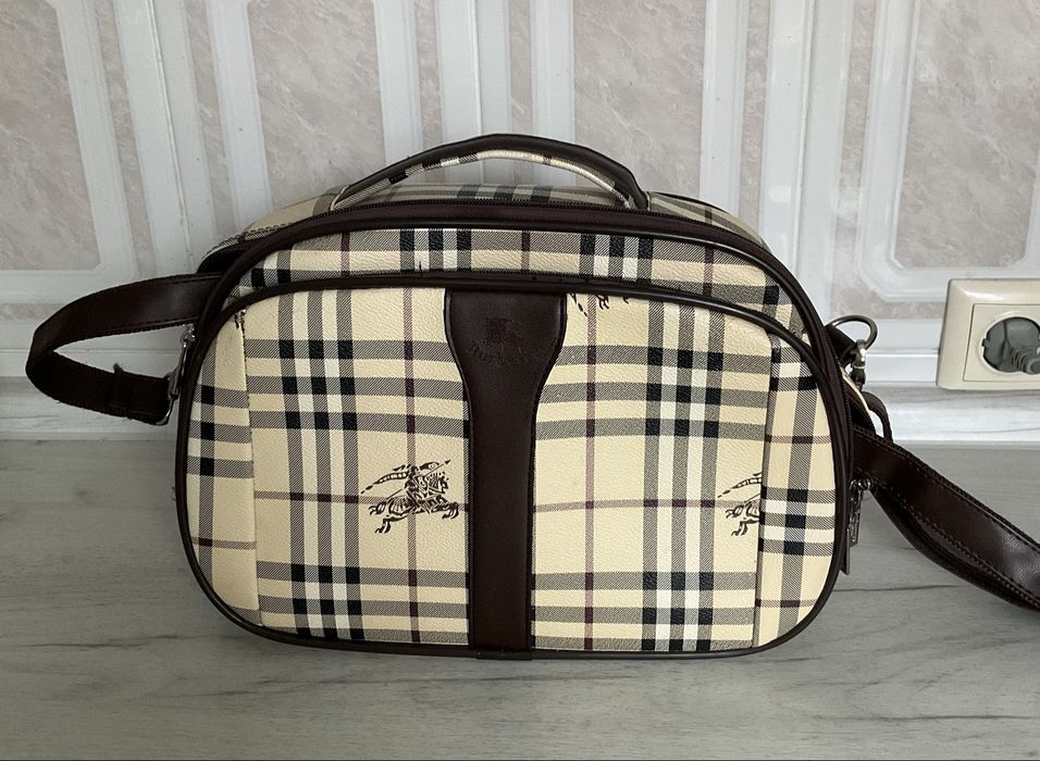 Сумка Burberry  нова