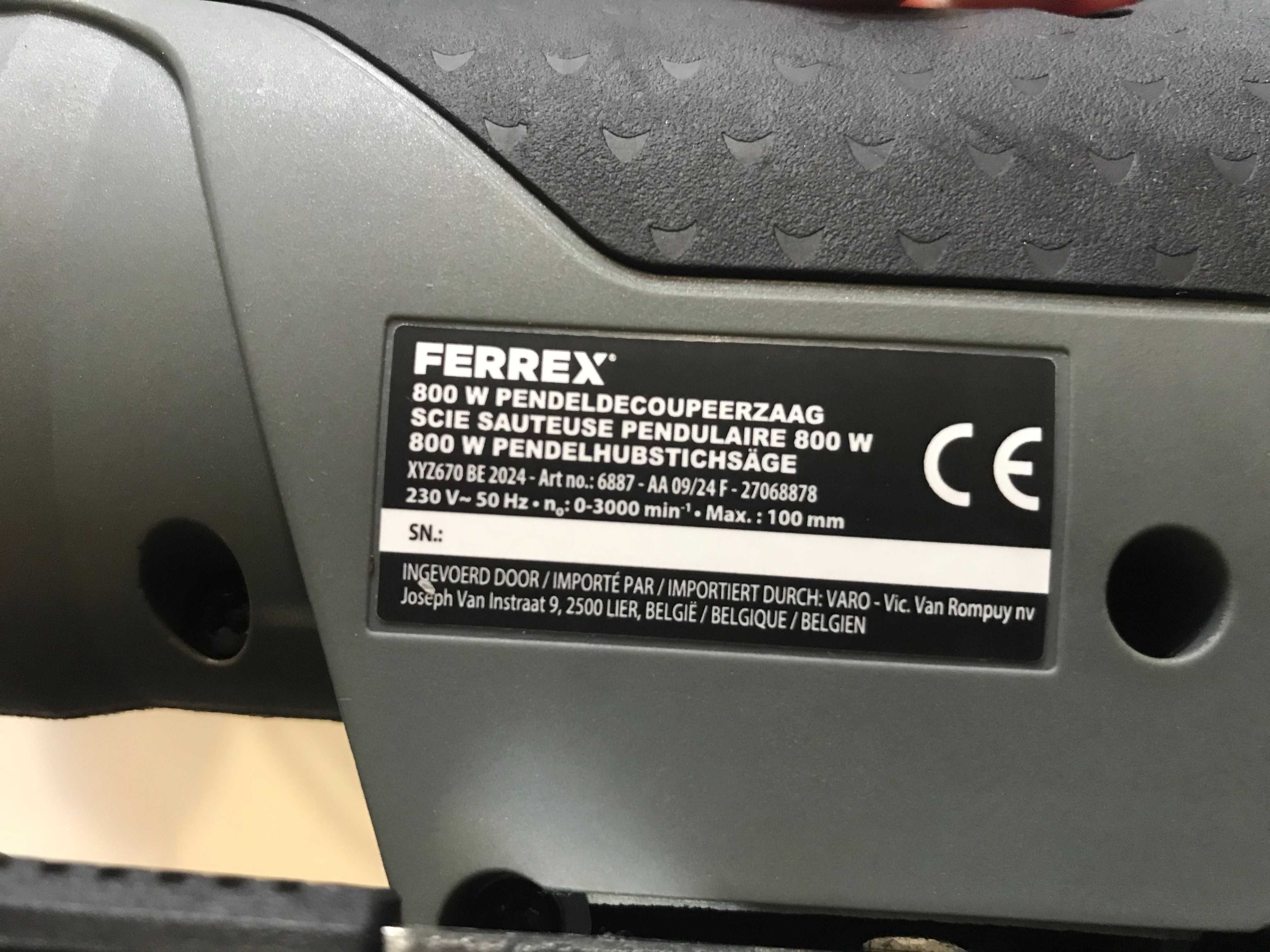 Лобзик FERREX XYZ670 800 ват
