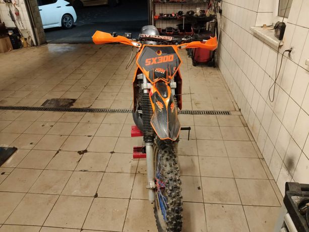 Ktm SX 300.     .