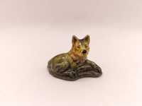 Pies owczarek niemiecki miniatura WADE Anglia porcelana figurka kolekc