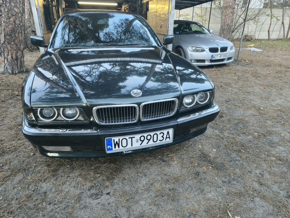 Bmw e38 5.4 V12 1995r
