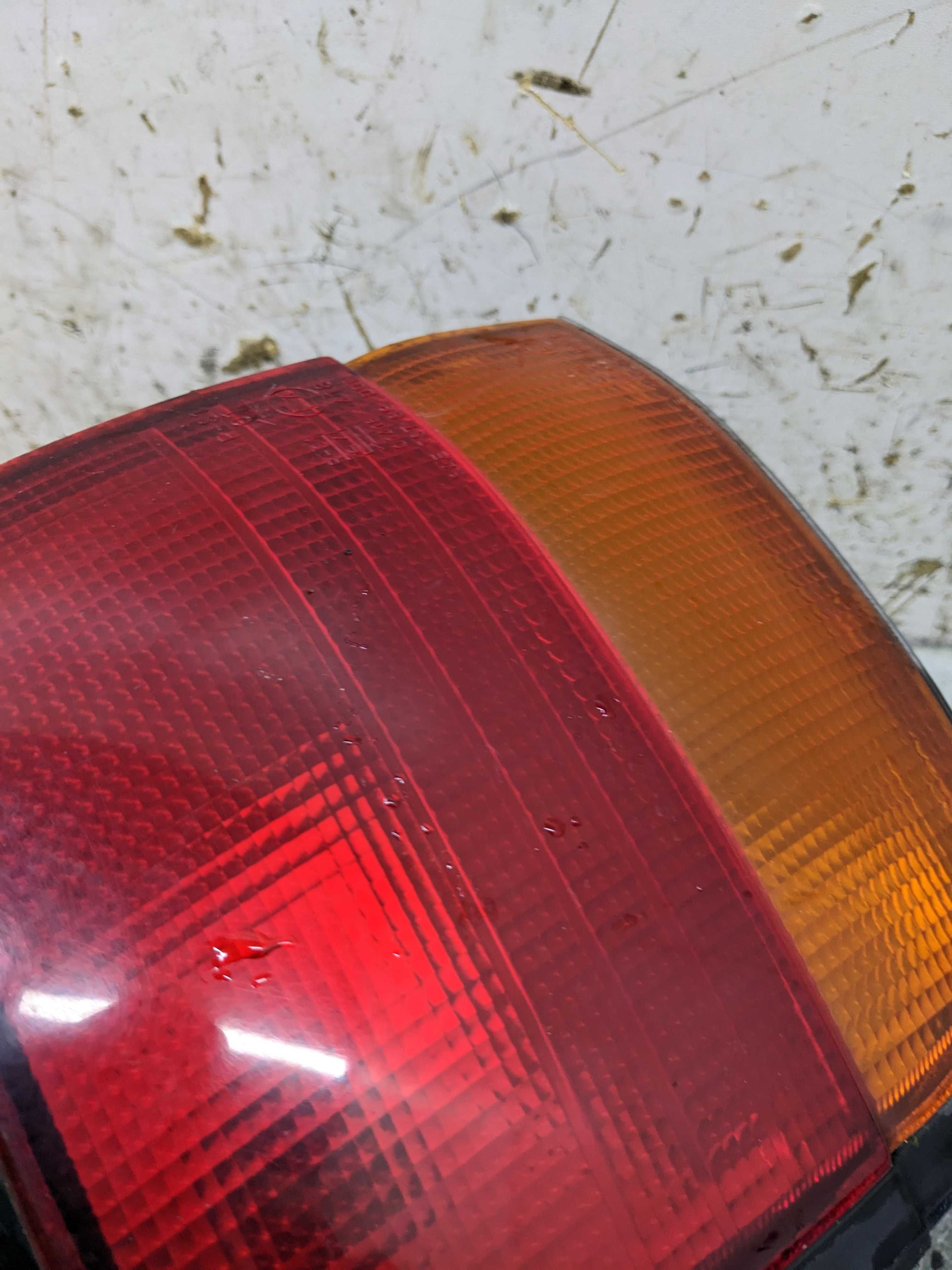 Mitsubishi Space Runner I Lampa Lewa Tylna Lewy Tył LT