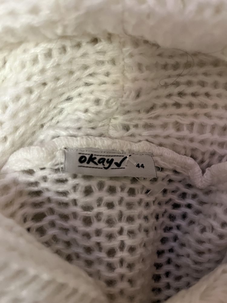 Sweter damski z golfem oversize