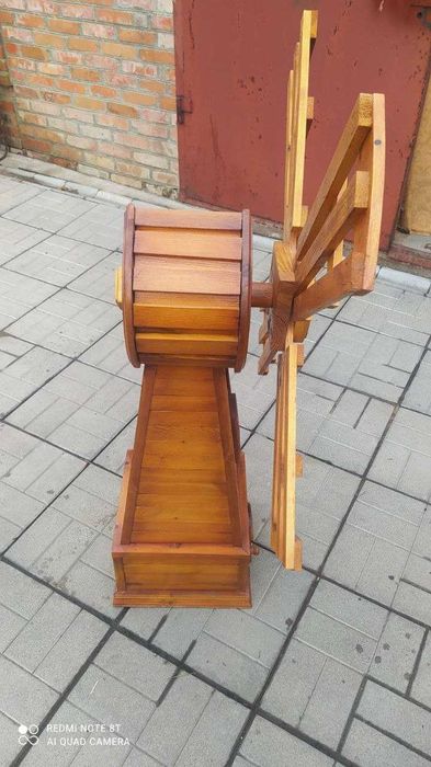 Садовий декор млин, натуральне дерево