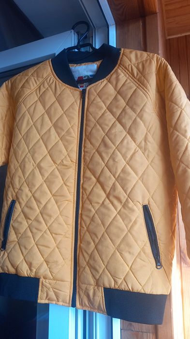 Продам куртку бомпер