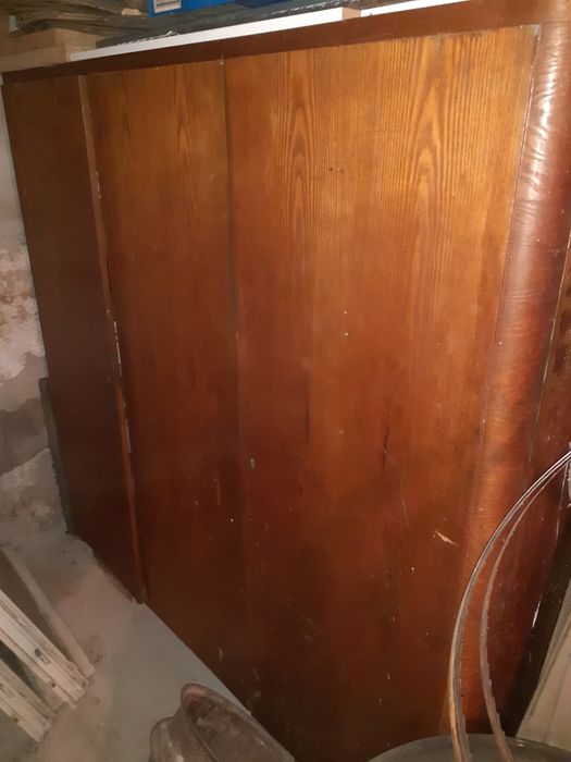 Stara szafa 3 drzwiowa