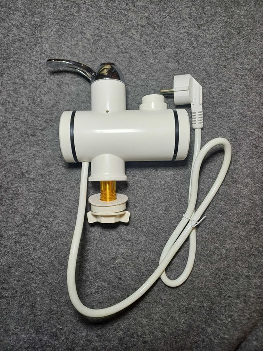 Електричний проточний водонагрівач кран з LСD екраном