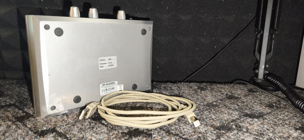 Аудіоінтерфейс,звукова карта M-Audio