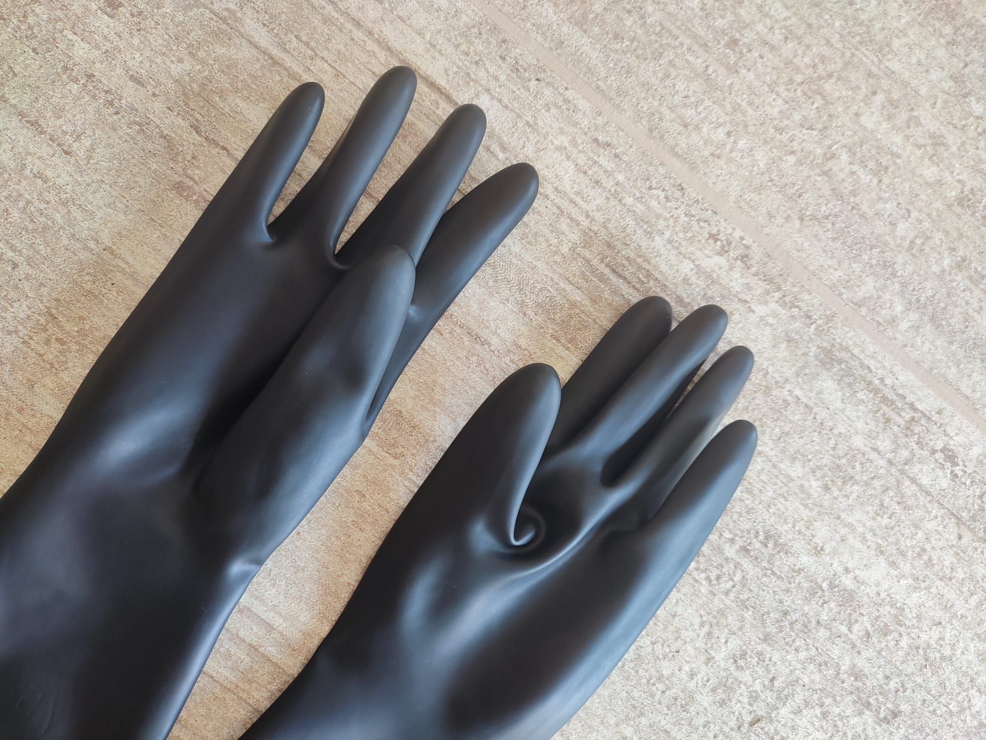 Luvas de Latex Pretas