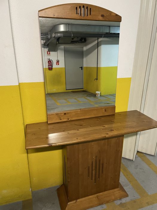 Conjunto credencia+espelho