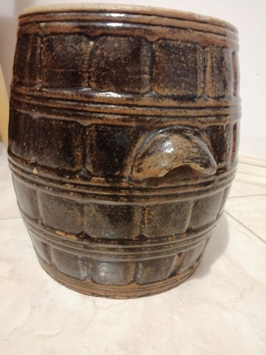 Stary gliniany garnek