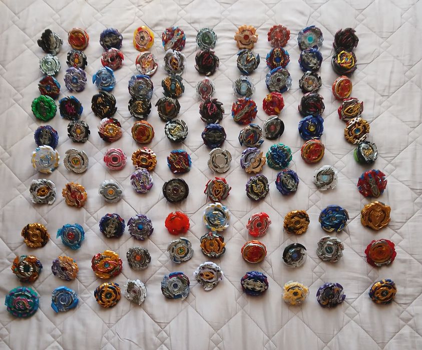 Продаю бейблейди