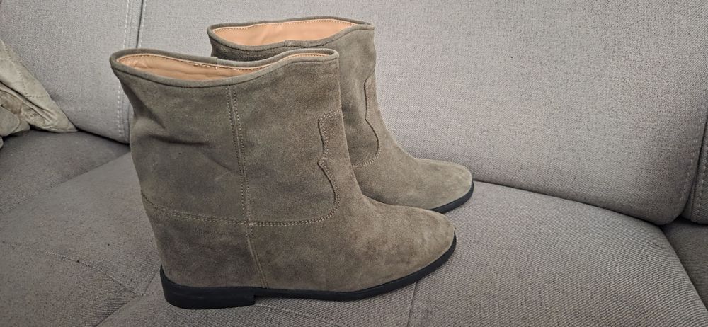 Botki zamszowe Kazar nowe