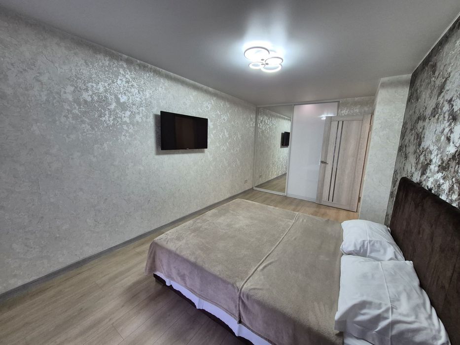 Здається гарна квартира в новому ЖК в центрі