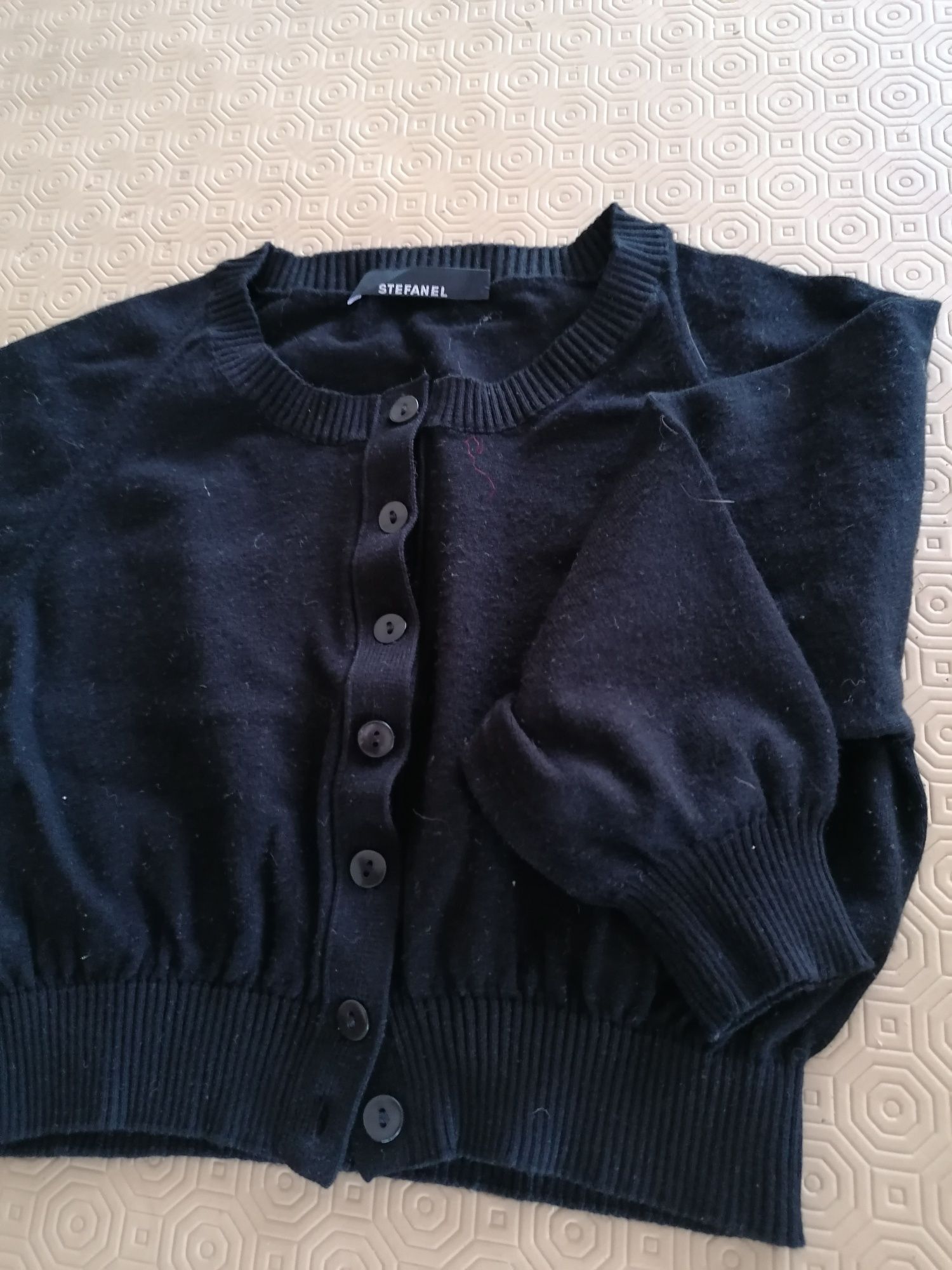 Casaquinho modelo bolero preto