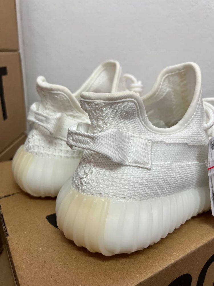 Adidas yeezy boost 350 bone адідас адідаси ізі ізіки 350