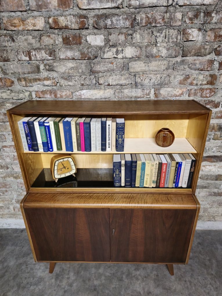 Komoda/biblioteczka Jitona po renowacji