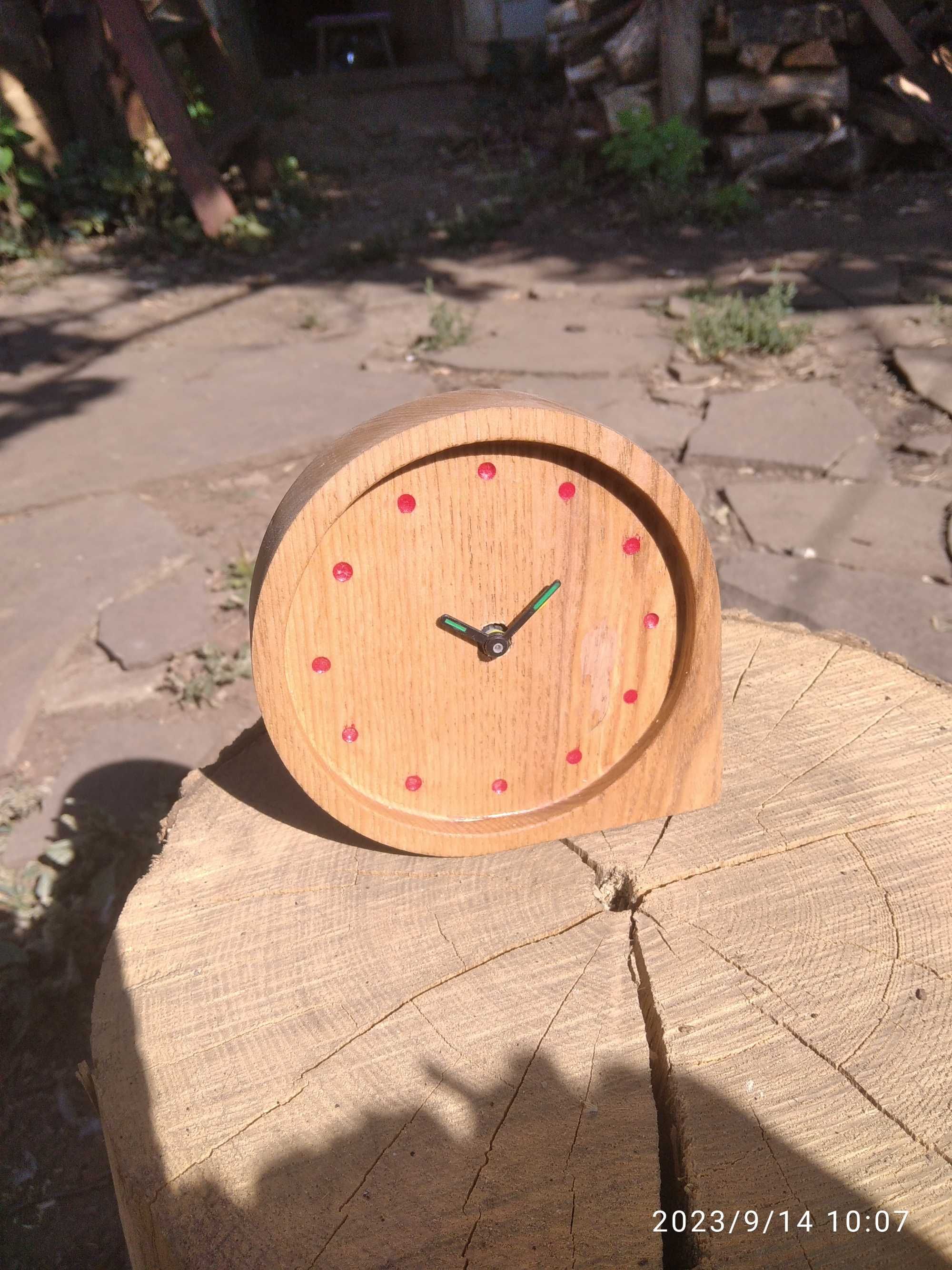 Годинник настільний,годинник деревяний