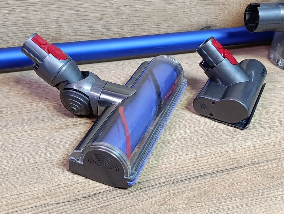 Пилосос Dyson v7, пилосмок Дайсон портативний на акумуляторі батареї