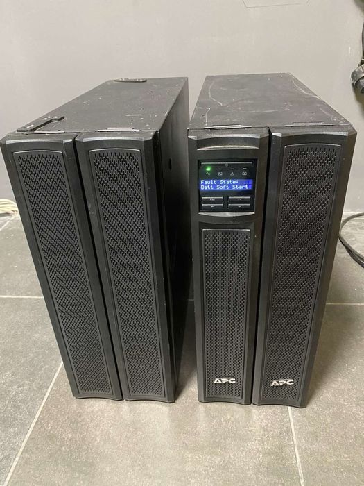 Джерело безперебійного живлення APC Smart-UPS