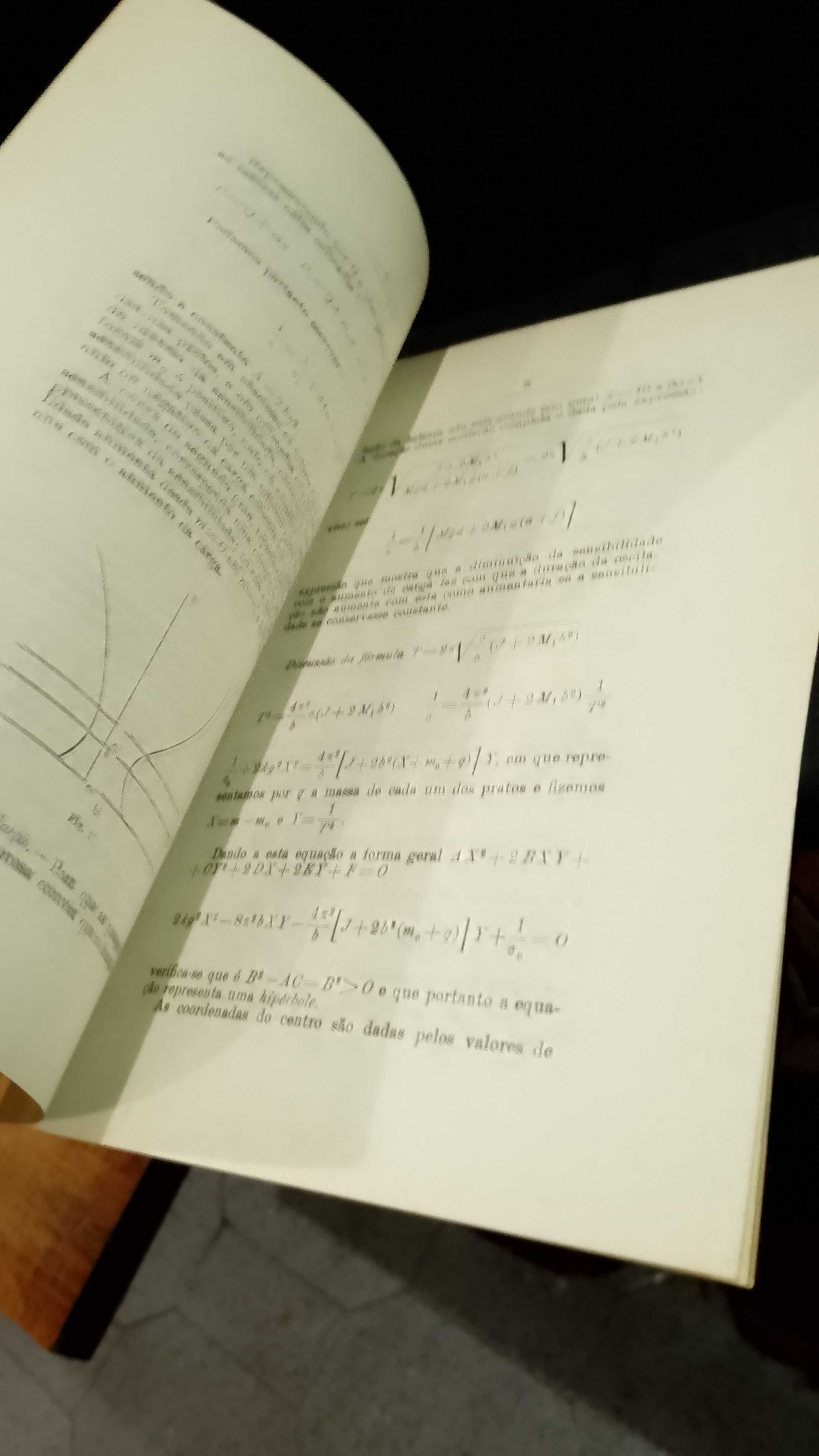 Contribuição para o estudo da Balança de precisão