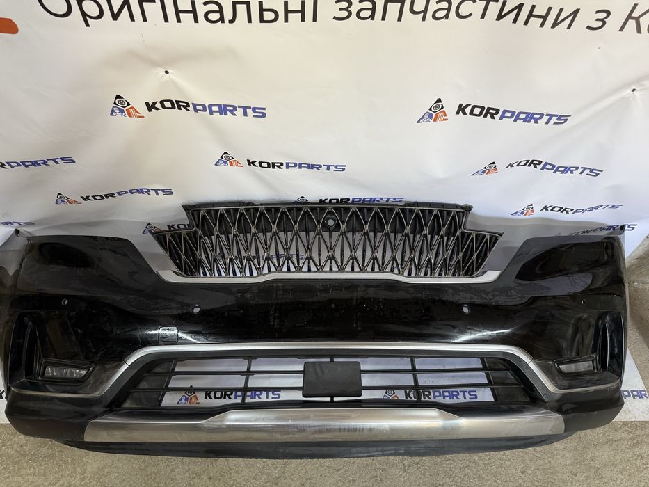 Бампер передній Kia Carnival
