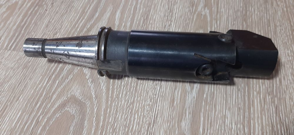 Росточная головка с микрометрической подачей