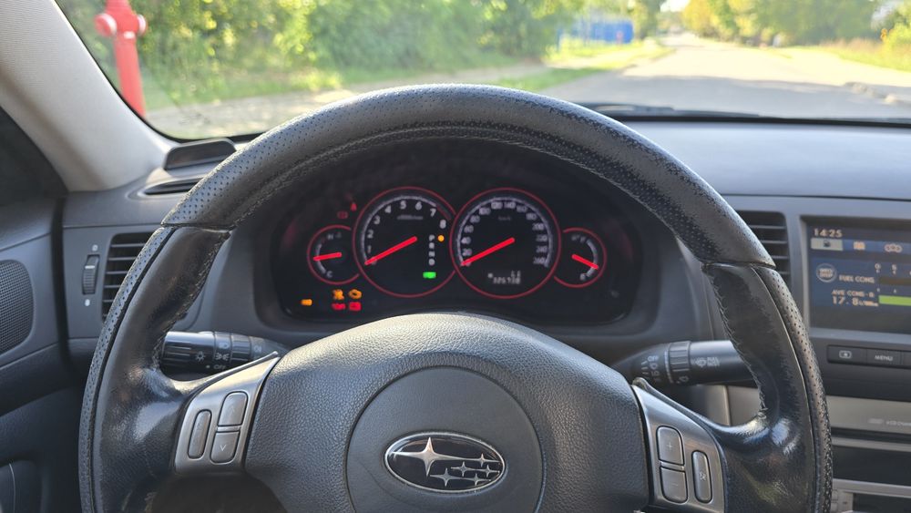 Subaru Legacy 2005 3.0 H6