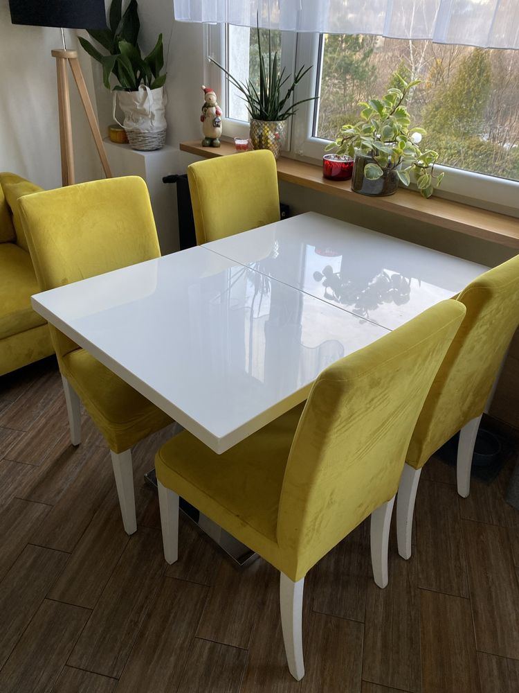 OSTATNI TYDZIEŃRozkladany stół biały lakier Agata komplet krzeseł Ikea