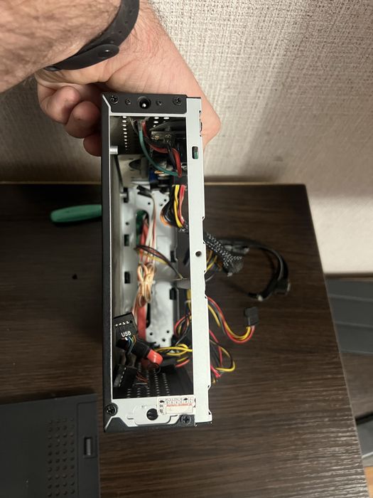 Mini itx корпус+ блок живлення