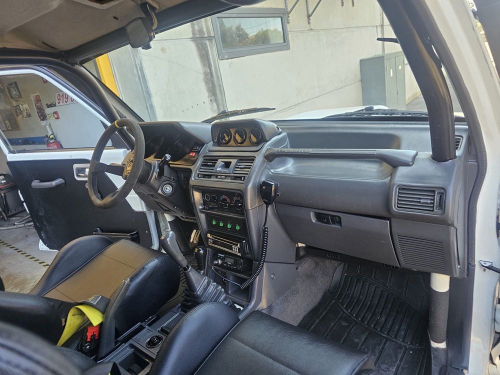 Mitsubishi Pajero M57