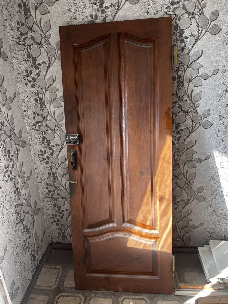 Продам входные Двери б.у