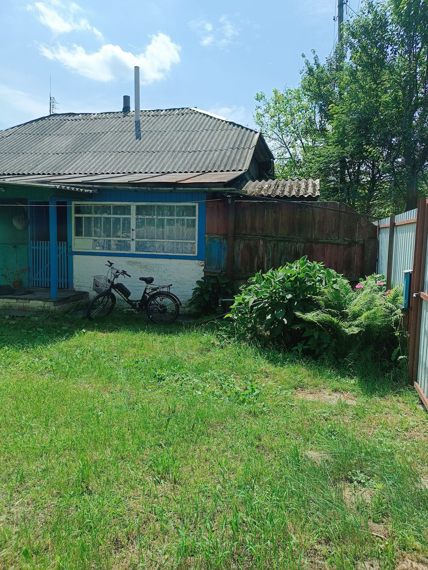Будинок в селі Клочків, Снов поряд
