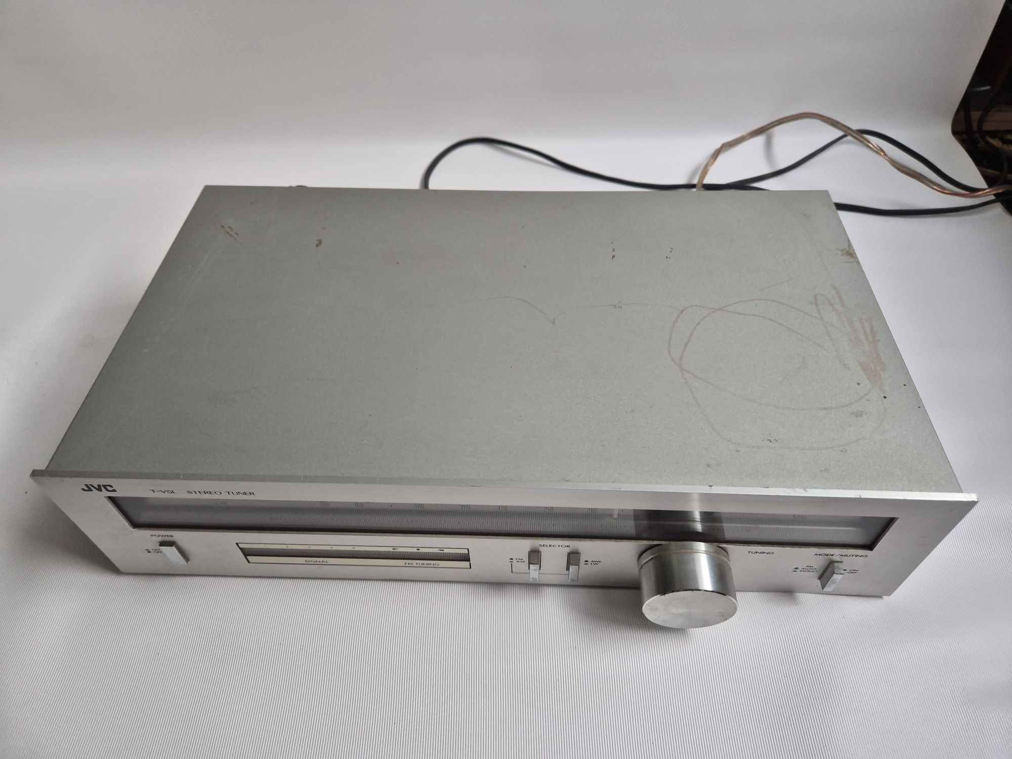 Tuner analogowy JVC T-V5L