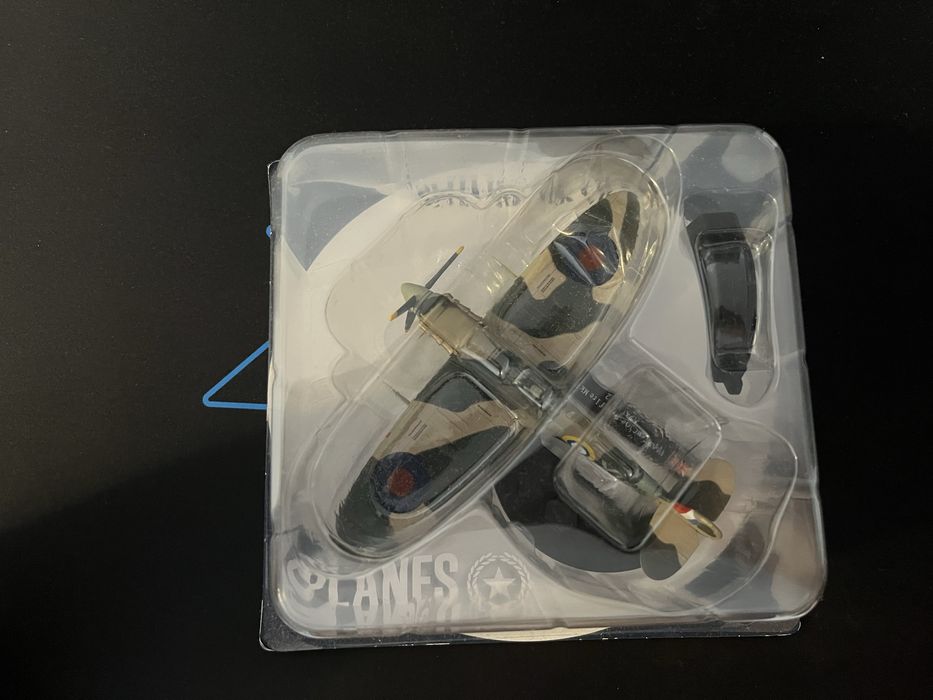 Miniaturas 1/43 e 1:72